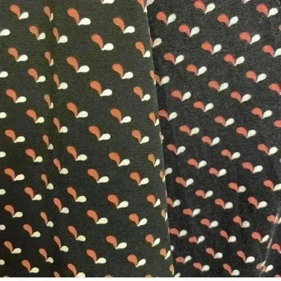 -🌻 Ann Taylor Long Sleeve Mixed Media Top Size small​ - Picture 3 of 6